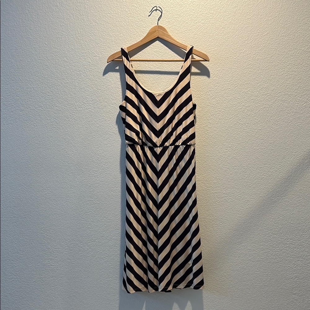 Angie Black and Cream Dress 👗